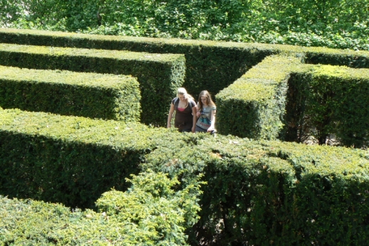 Zahradní labyrint Irrgarten - hledáme cestu...